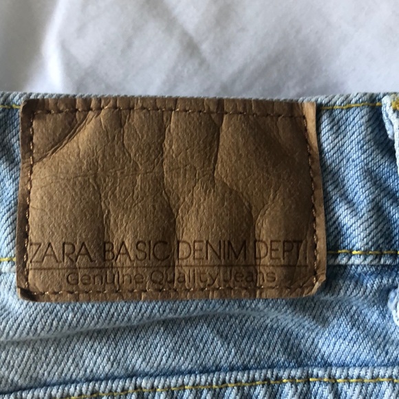 Ripped high waisted shorts - Picture 3 of 4